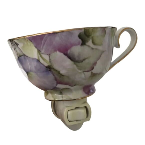 Vintage Porcelain Floral Teacup Nightlight - Picture 1 of 7